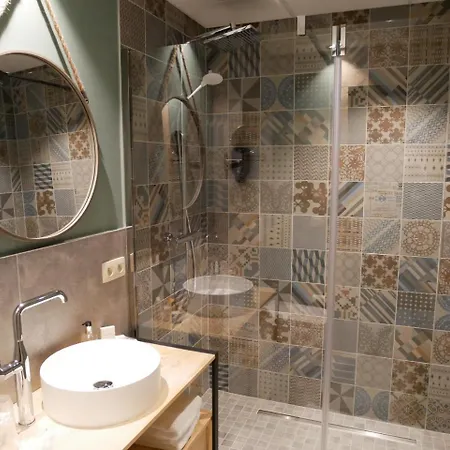 La Libellule فندق